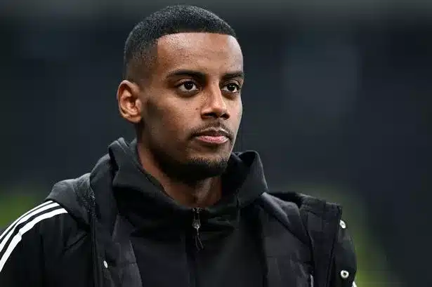 Alexander Isak returns on training after rejected Liverpool bid