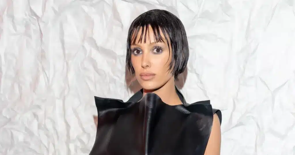 Bianca Censori strikes again with another strange outfit